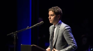 Gabriel Attal succède à Elisabeth Borne