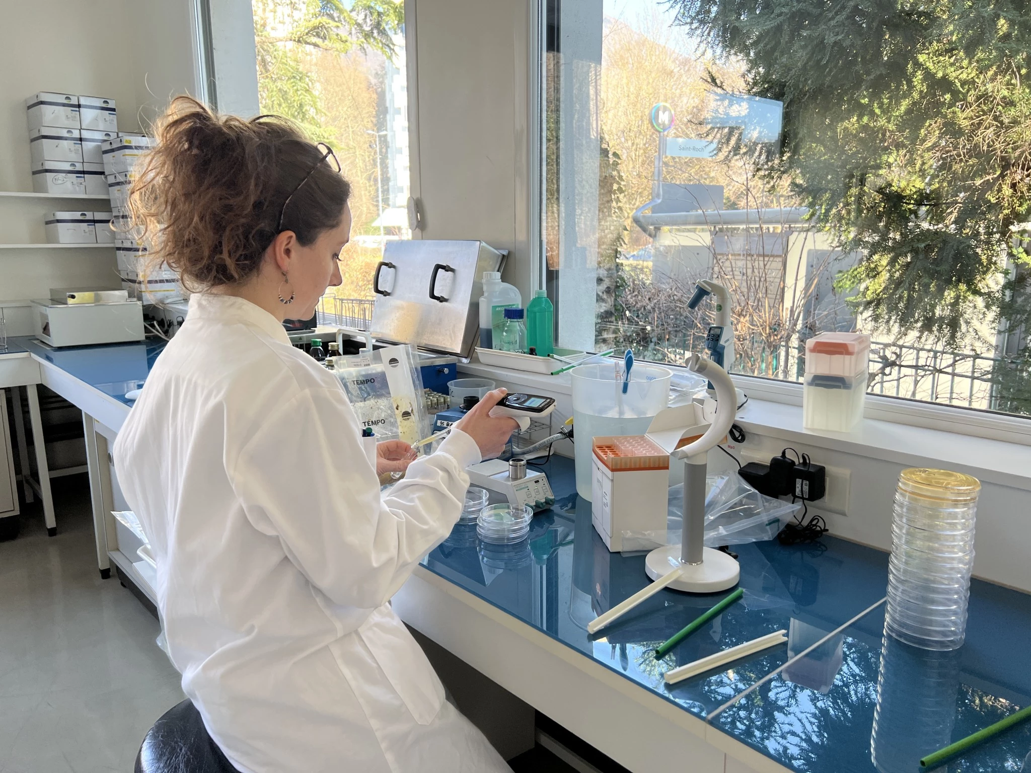 Un travail d'analyses et de recherche