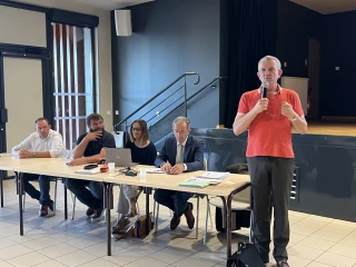 4 hommes une femme