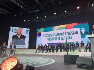 Visite de la ministre de l'Agriculture Annie Genevard