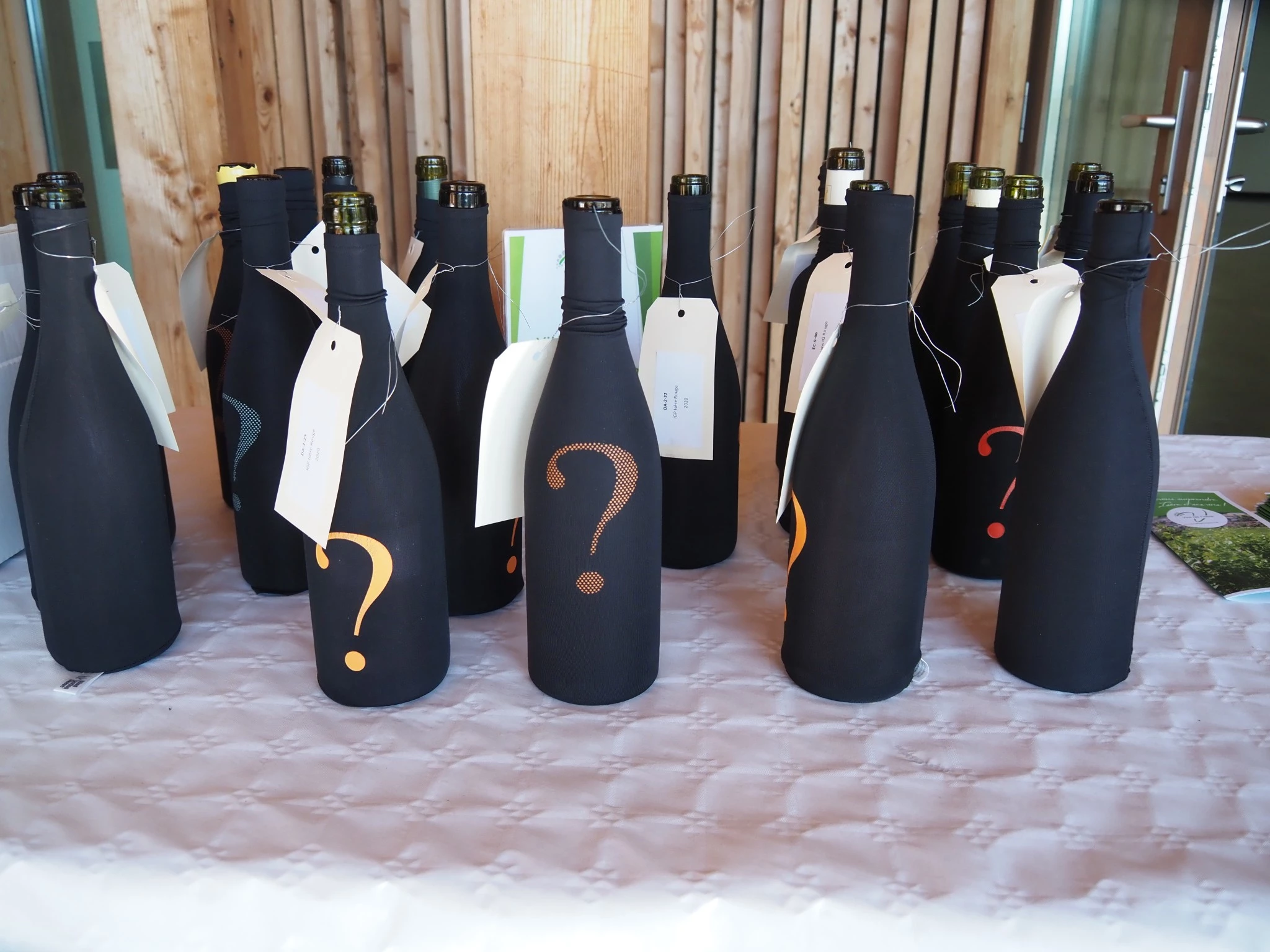 Des salons et un concours