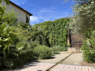 A Saint-Antoine-l'Abbaye, quatre jardins en un