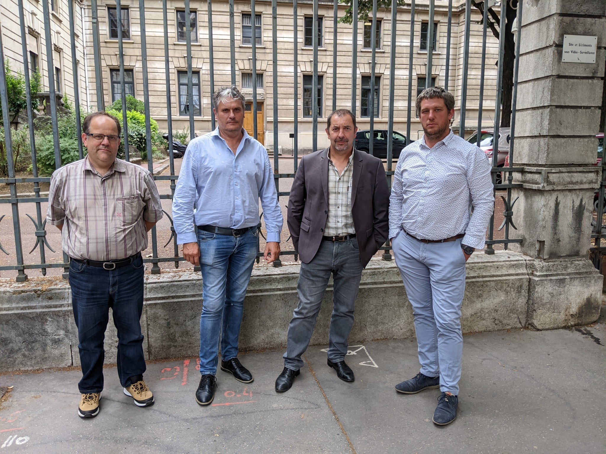 Effectifs «sous-estimés» selon les OPA, qui «claquent la porte» du groupe national