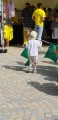 enfant avec drapeau
